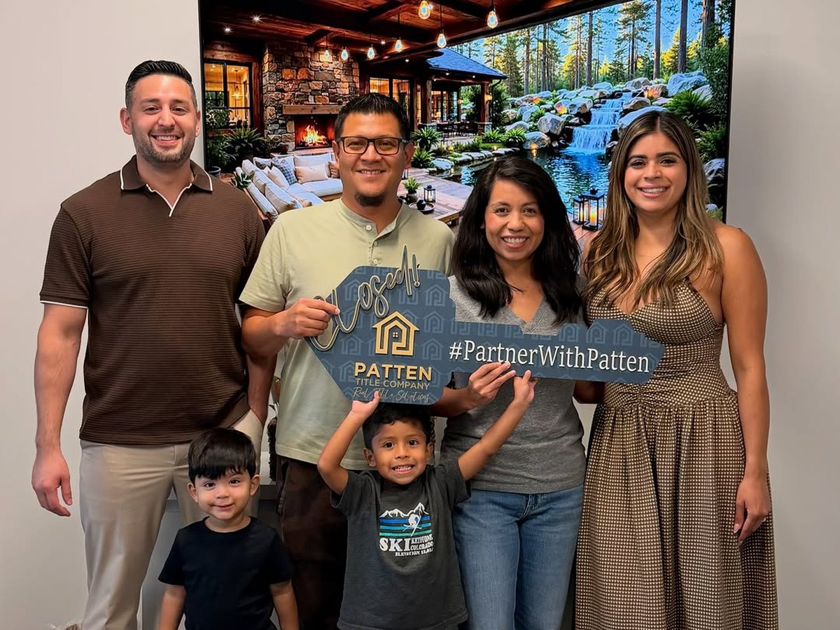 Clients of Francisco Martinez at their closing